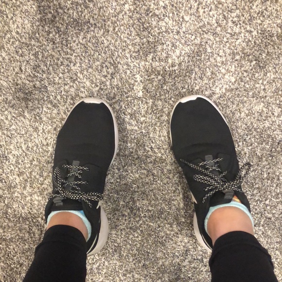 black nike roshe ones - Picture 5 of 6